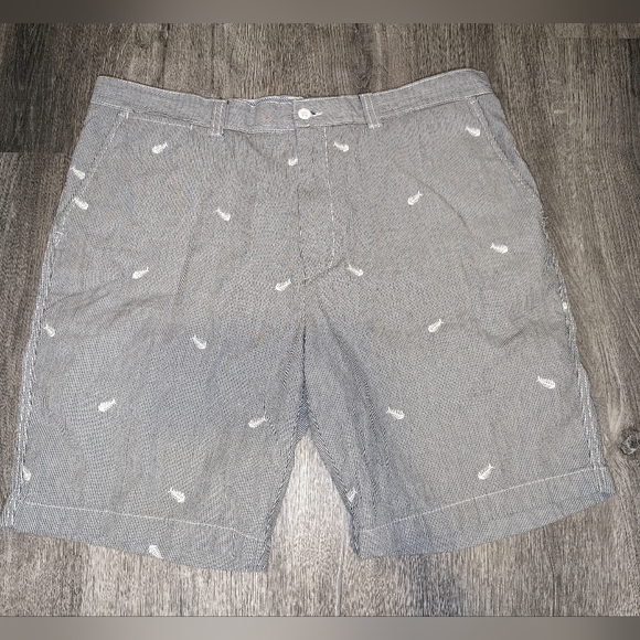 #170 Fishbone Shorts White | c. 179 | Size 6